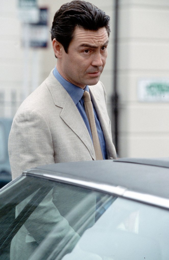 The Inspector Lynley Mysteries: In the Presence of the Enemy - Van film - Nathaniel Parker