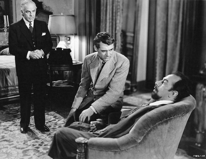 Crisis - Do filme - Cary Grant, José Ferrer