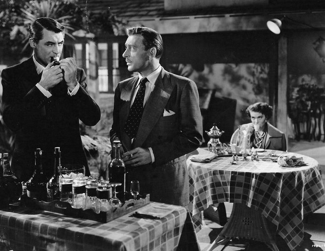 Kryzys - Z filmu - Cary Grant, Leon Ames, Paula Raymond
