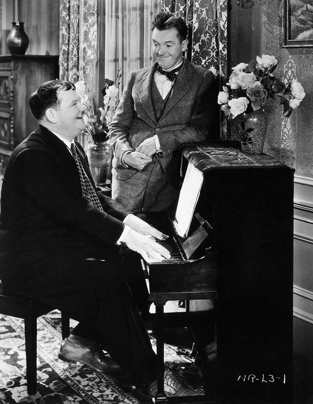 Beau Hunks - Do filme - Oliver Hardy, Stan Laurel