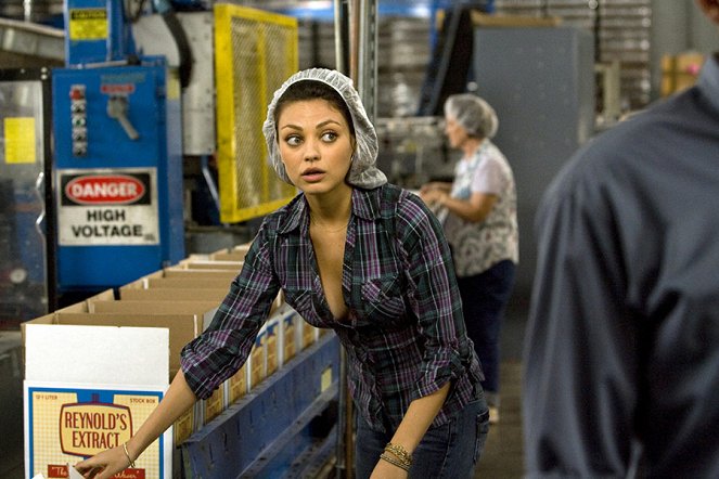 Extract - Van film - Mila Kunis