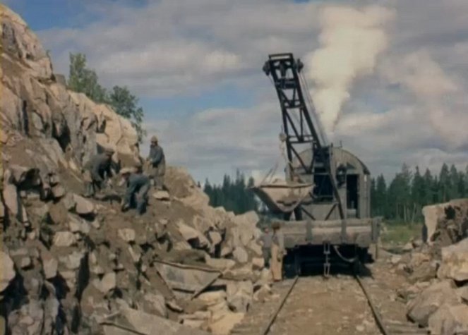 Rautatiet itsenäisessä Suomessa - Do filme