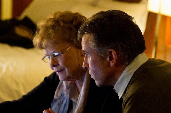 Philomena - Photos - Judi Dench, Steve Coogan