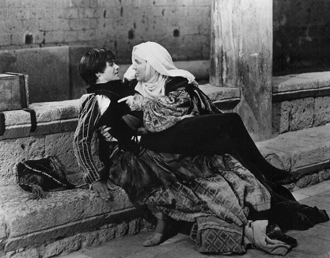Romeo und Julia - Filmfotos - Leonard Whiting, Pat Heywood