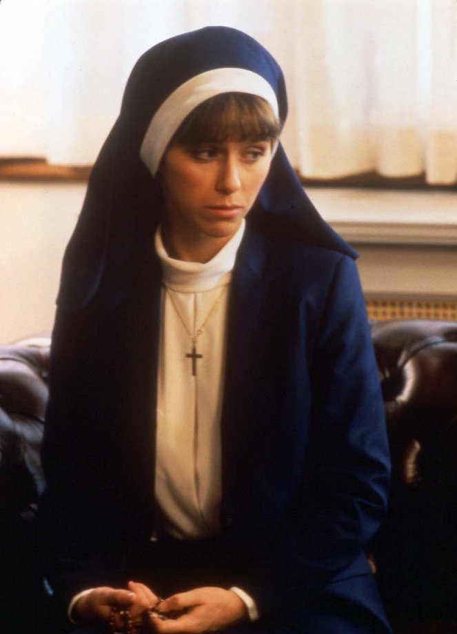 Perry Mason: The Case of the Notorious Nun - Z filmu - Michele Greene