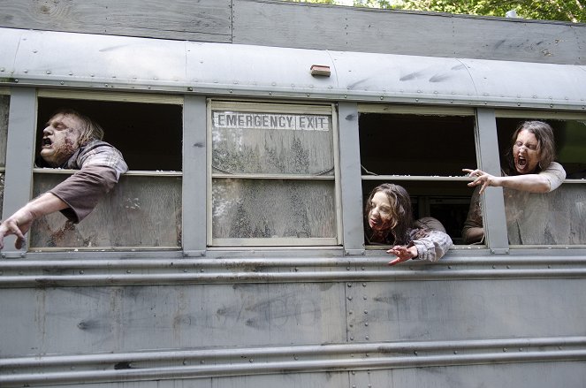 The Walking Dead - Neben dem Gleis - Filmfotos