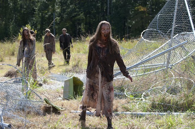 The Walking Dead - Claimed - Photos
