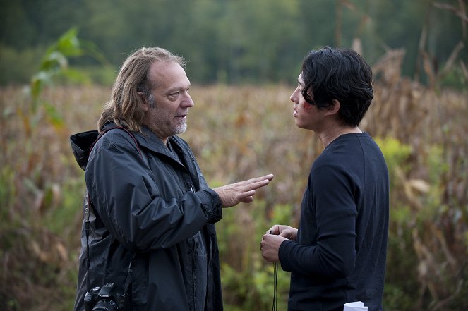 The Walking Dead - Beansprucht - Dreharbeiten - Greg Nicotero, Steven Yeun