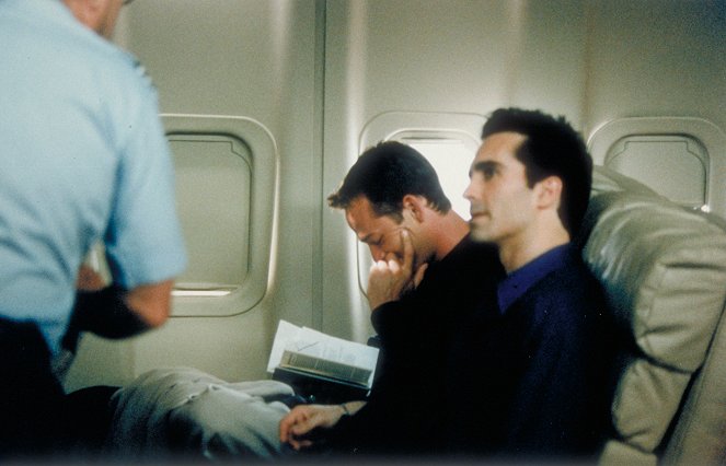 Attention Shoppers - Filmfotos - Luke Perry, Nestor Carbonell