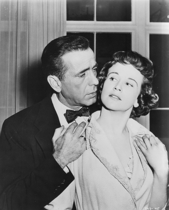 Deadline - U.S.A. - Photos - Humphrey Bogart, Kim Hunter