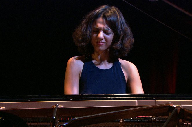 Verbier 2011 Khatia Buniatishvili Plays Rachmaninov: Piano Concerto No.3 - Kuvat elokuvasta - Khatia Buniatishvili