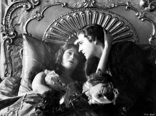 When a Man Loves - Filmfotók - Dolores Costello, John Barrymore