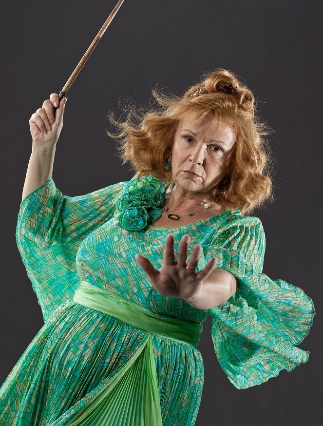 Harry Potter and the Deathly Hallows: Part 1 - Promo - Julie Walters
