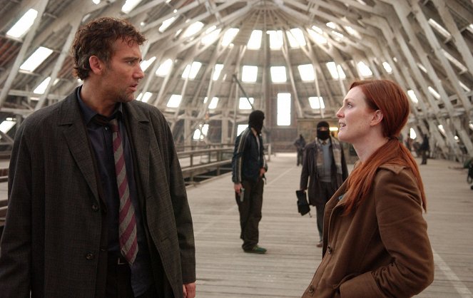 Children of Men - Photos - Clive Owen, Julianne Moore