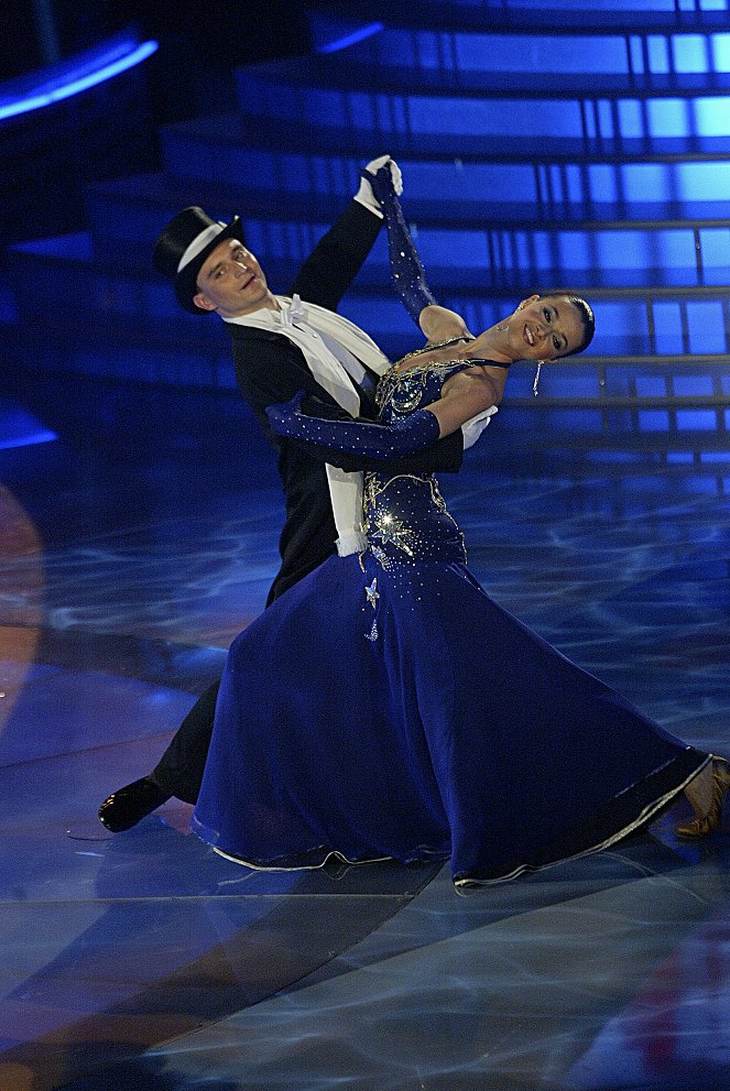 Bailando - Tančím pro tebe - Photos - Iva Kubelková