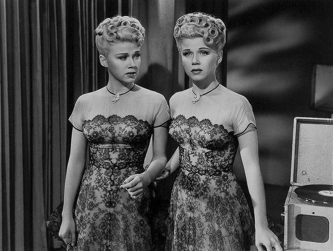 Andy Hardy's Blonde Trouble - Z filmu