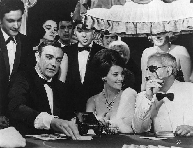 James Bond - Feuerball - Filmfotos - Sean Connery, Claudine Auger, Adolfo Celi