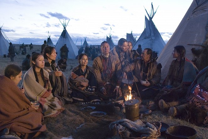 Entierra mi corazón en Wounded Knee - De la película