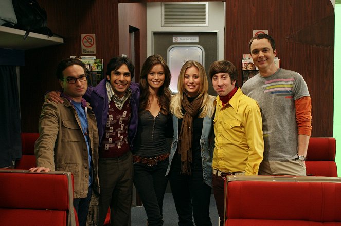 The Big Bang Theory - Del rodaje - Johnny Galecki, Kunal Nayyar, Summer Glau, Kaley Cuoco, Simon Helberg, Jim Parsons