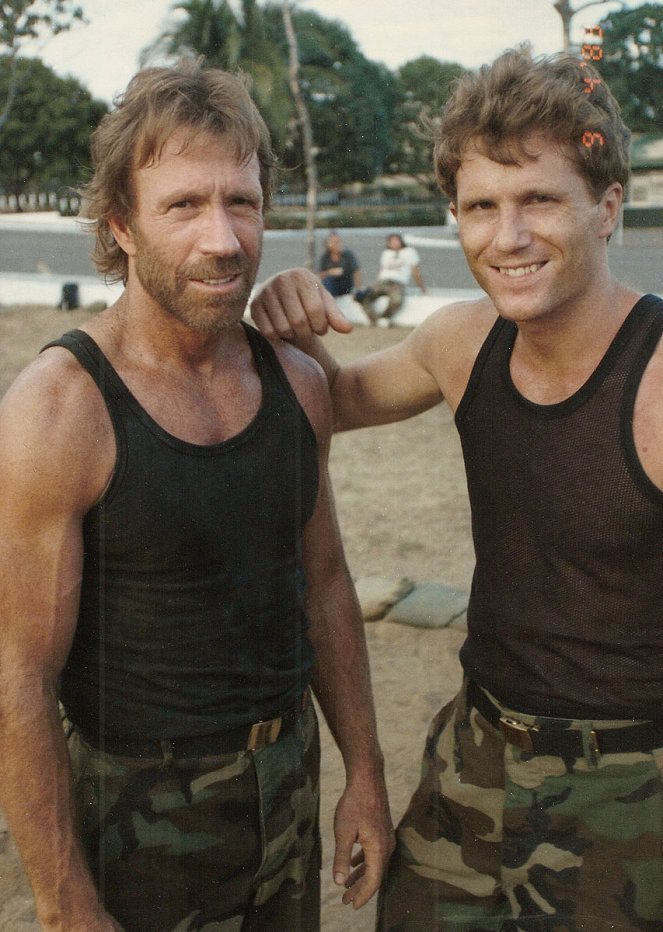 Delta Force 2: The Colombian Connection - Making of - Chuck Norris