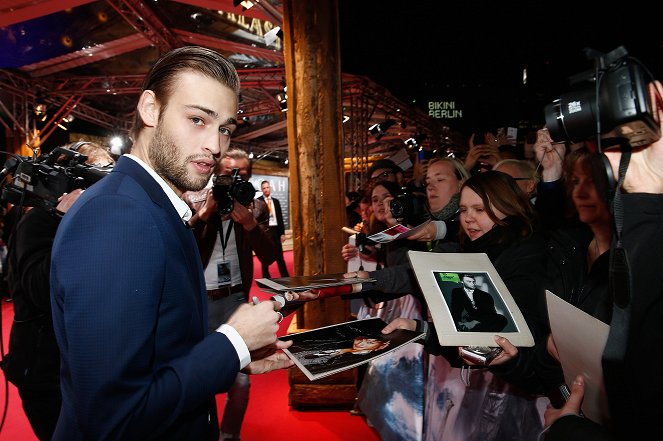 Noah - Events - Douglas Booth