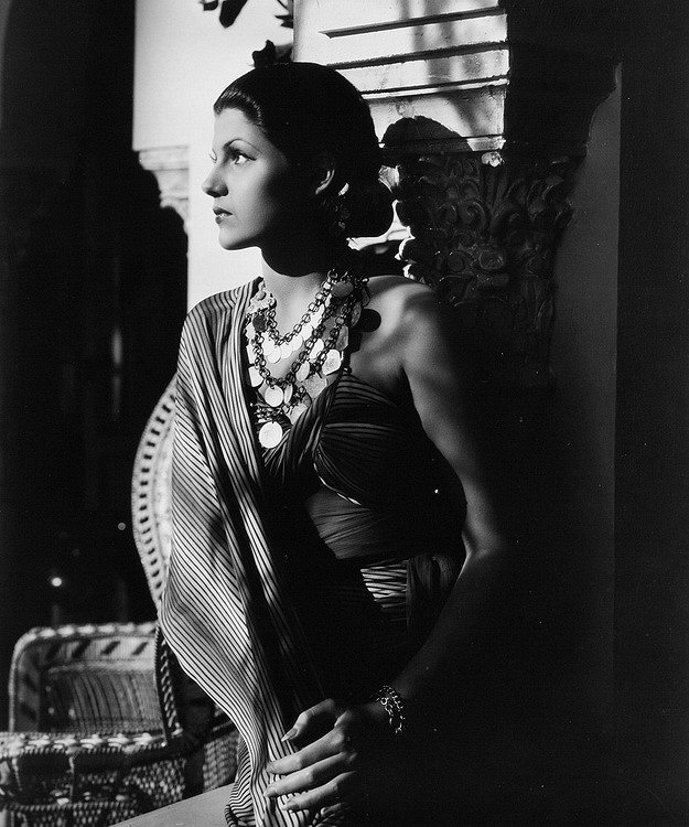 Egyiptomi rejtély - Filmfotók - Rita Hayworth