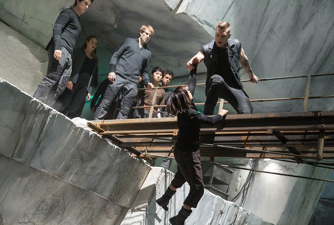 Divergent - Photos - Miles Teller, Shailene Woodley, Ben Lamb, Jai Courtney