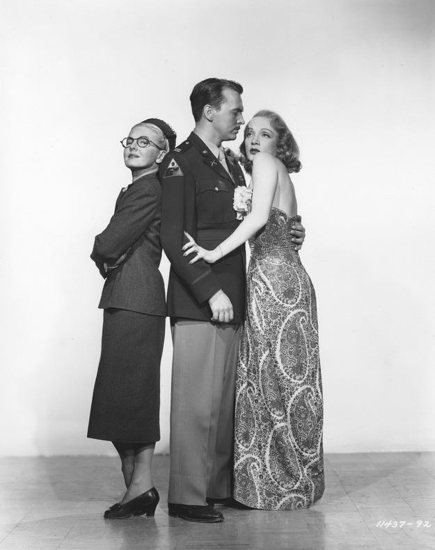 Eine auswärtige Affäre - Werbefoto - Jean Arthur, John Lund, Marlene Dietrich