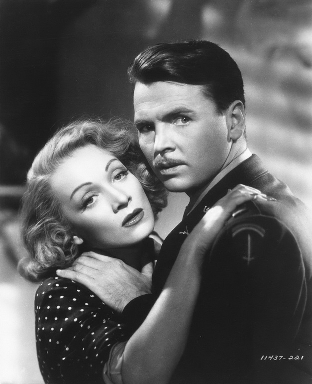 Eine auswärtige Affäre - Filmfotos - Marlene Dietrich, John Lund