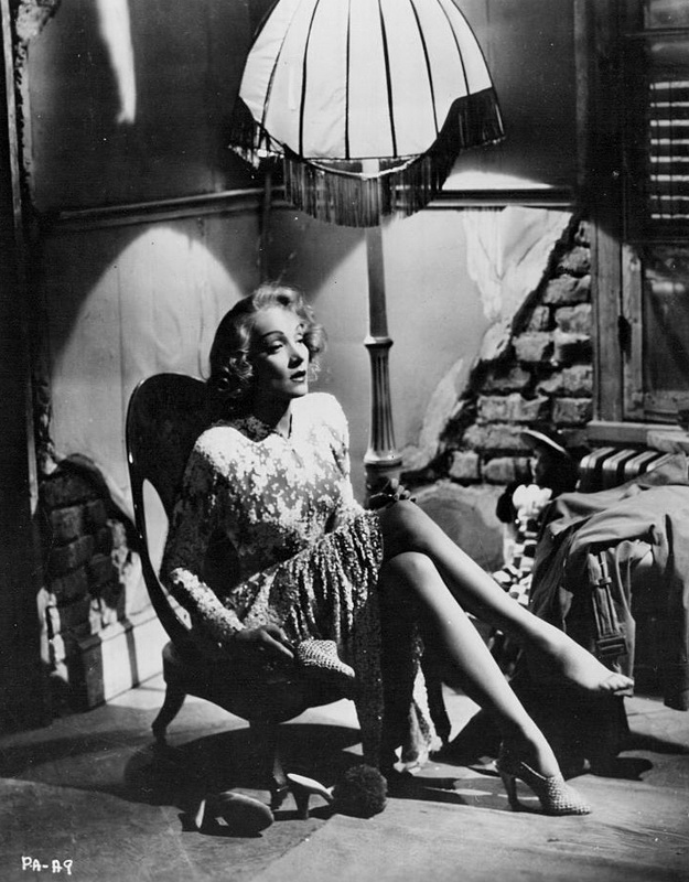 A Foreign Affair - Do filme - Marlene Dietrich