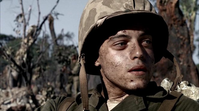 Band of Brothers : L’enfer du Pacifique - Peleliu Landing - Film - Rami Malek