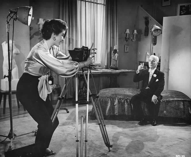 Egy király New Yorkban - Filmfotók - Dawn Addams, Charlie Chaplin