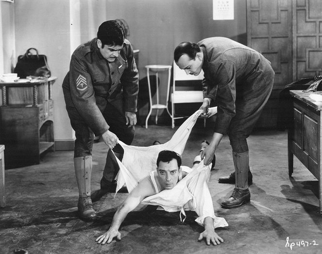 De frente, marchen - Do filme - Buster Keaton