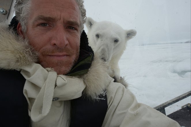 Unter Bären - Überleben in der Arktis - Werbefoto - Gordon Buchanan