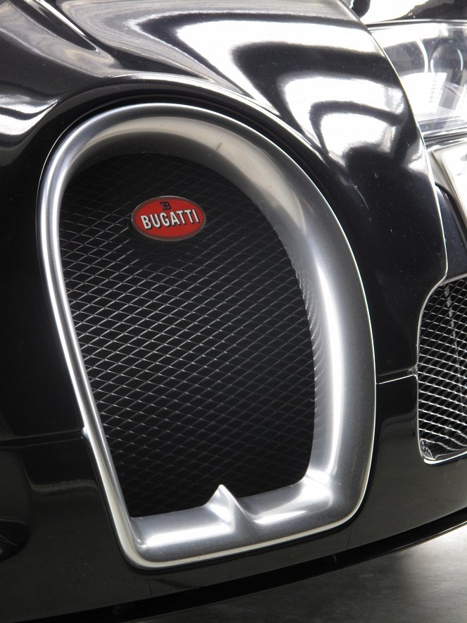 Ultimate Factories: Bugatti Veyron - Film