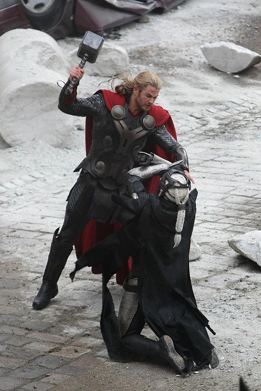 Thor: O Mundo das Trevas - De filmagens - Chris Hemsworth