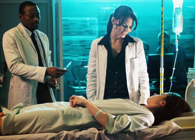 House M.D. - Season 1 - Schmerzensgrenzen - Filmfotos - Omar Epps, Jennifer Morrison