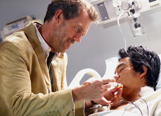 House M.D. - Season 1 - Liebeshiebe - Filmfotos - Hugh Laurie