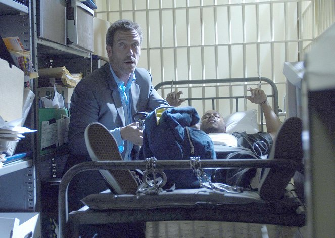 Dr House - Season 2 - Akceptacja - Z filmu - Hugh Laurie, LL Cool J