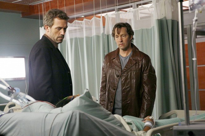 House M.D. - Who's Your Daddy? - Van film - Hugh Laurie, D.B. Sweeney