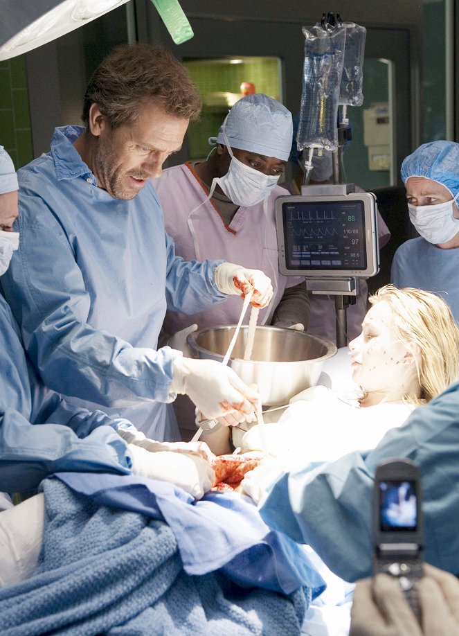 Dr. House - Necitlivá na bolesť - Z filmu - Hugh Laurie, Omar Epps