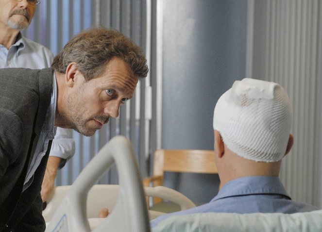 Doktor House - Fél-nóta - Filmfotók - Hugh Laurie