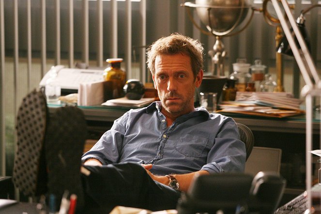 House M.D. - Season 4 - Allein - Filmfotos - Hugh Laurie