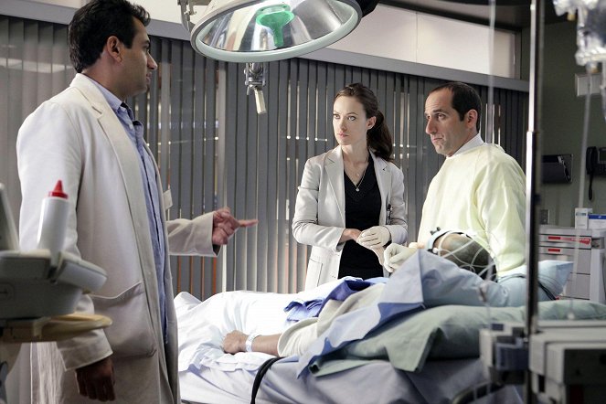 House M.D. - Season 5 - Locked In - Photos - Kal Penn, Olivia Wilde, Peter Jacobson