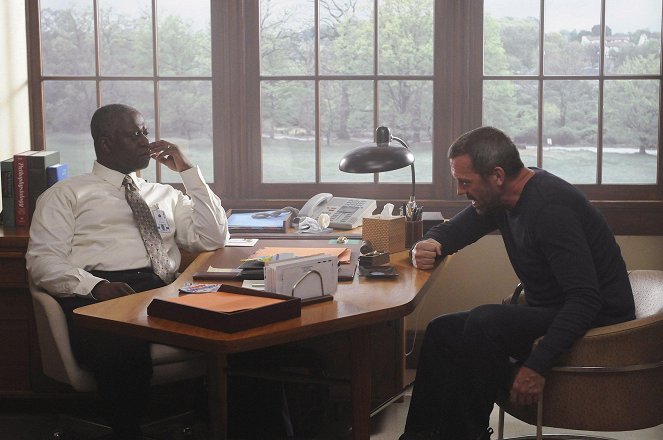 House M.D. - Season 6 - Einer flog in das Kuckucksnest - Filmfotos - Andre Braugher, Hugh Laurie