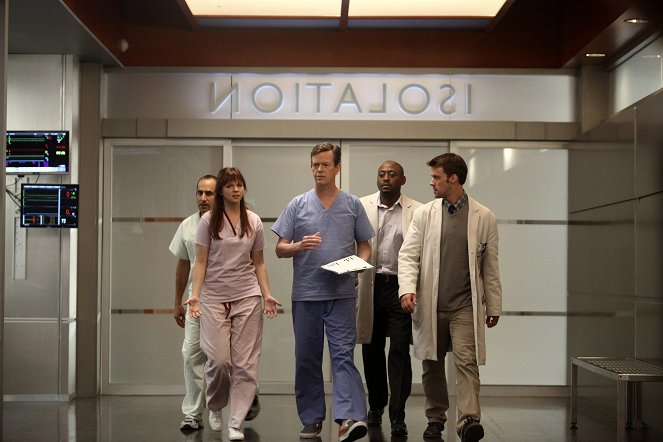 House M.D. - A Pox on Our House - Photos - Peter Jacobson, Amber Tamblyn, Dylan Baker, Omar Epps, Jesse Spencer