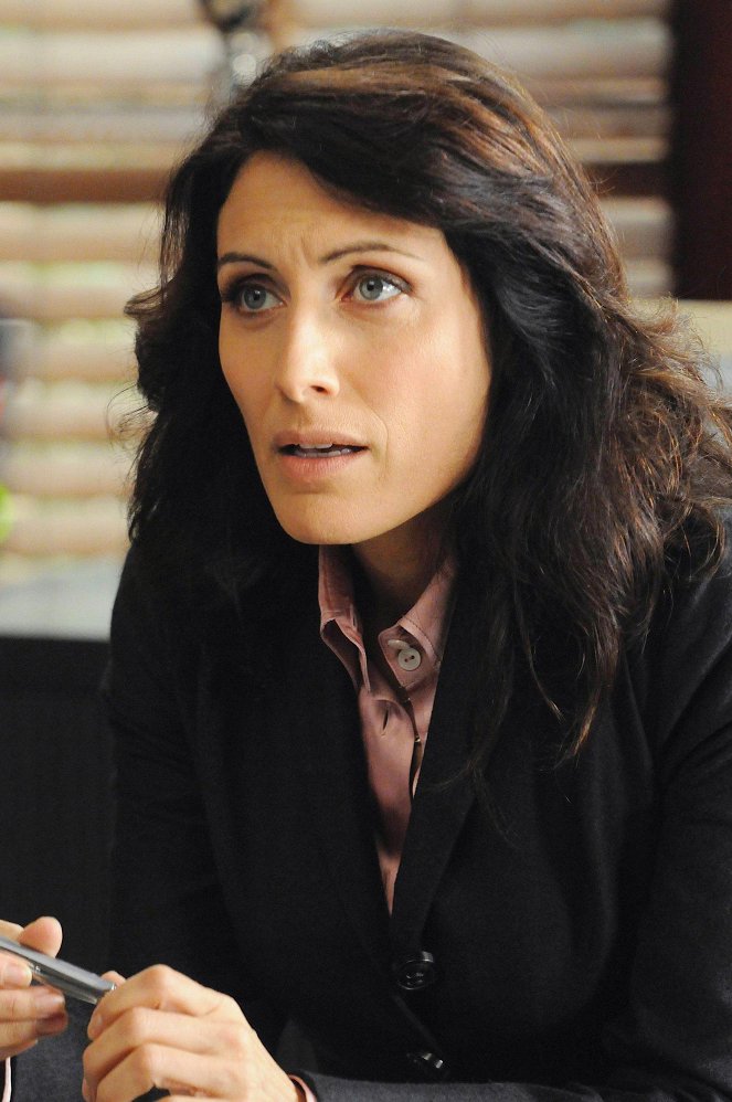 House M.D. - You Must Remember This - Photos - Lisa Edelstein
