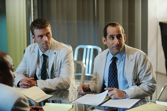 House M.D. - Out of the Chute - Photos - Jesse Spencer, Peter Jacobson