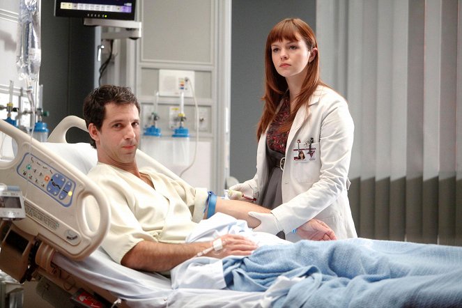 House M.D. - The Dig - Photos - Amber Tamblyn