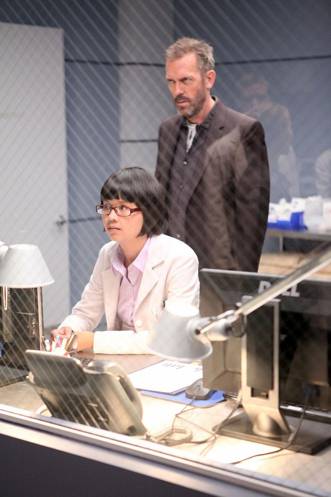 House M.D. - The Confession - Photos - Charlyne Yi, Hugh Laurie